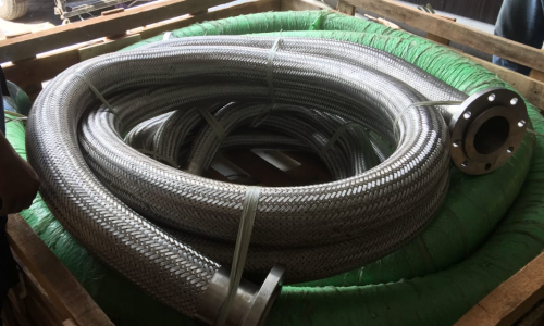 PENGADAAN FLEXIBLE HOSE UNTUK BONGKAR MUAT DAN PENGAPALAN 4